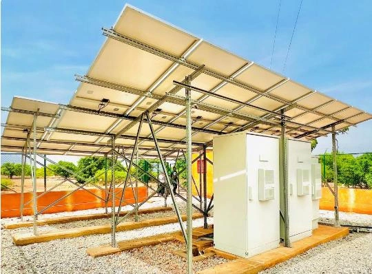 Medidor de energia AC/DC no projeto da estação base-Romênia